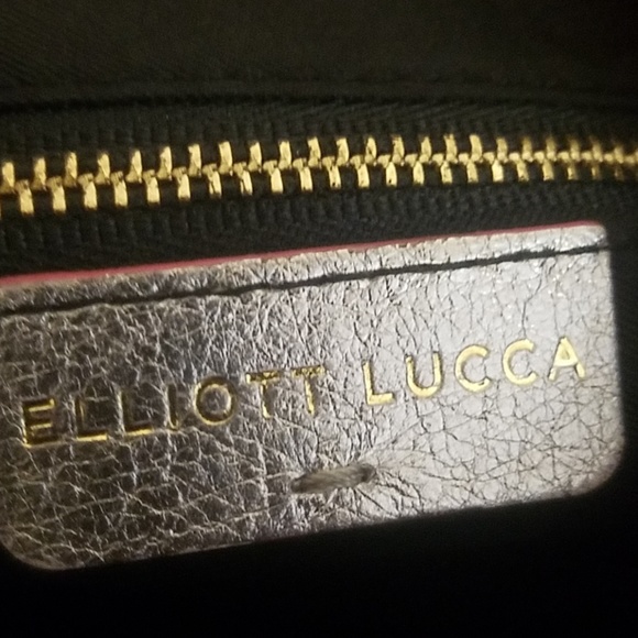 Elliott Lucca small leather mettalcrossbody bag. - Picture 3 of 4